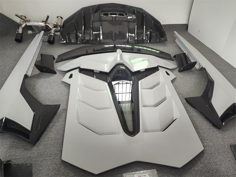 Lamborghini Aventador Semi Carbon Fiber Body Kit